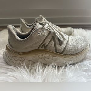 New Balance Women's Fresh Foam X More v4 Running Shoes